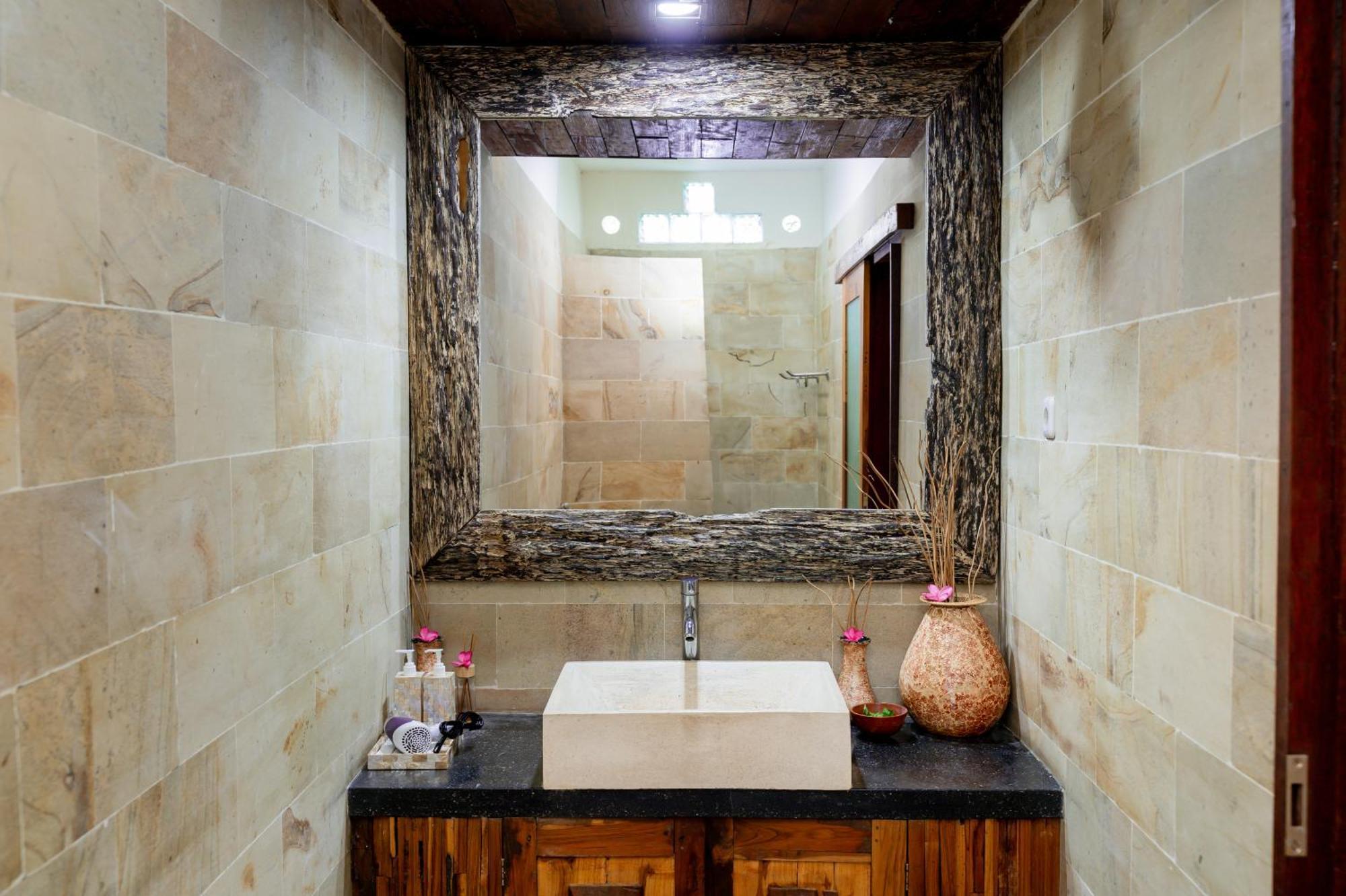 Puri Samaira Villa Tanjung  Ngoại thất bức ảnh